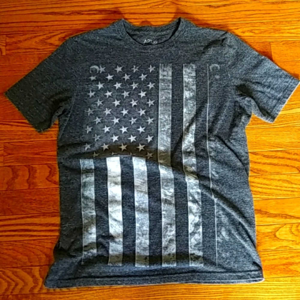 GUC American Flag Short Sleeve